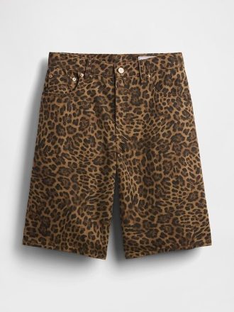 11″ lange Denim-Shorts mit Leopardenmuster und mittlerer Leibhöhe