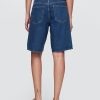 11″ lange Jeansshorts mit mittelhohem Bund 11″ lange Jeansshorts mit mittelhohem Bund