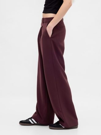 365 – Niedrig sitzende Bundfaltenhose mit weitem Bein