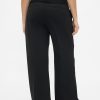 365 – Niedrig sitzende Bundfaltenhose mit weitem Bein 365 – Niedrig sitzende Bundfaltenhose mit weitem Bein