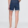 5″ Girlfriend-Jeansshorts mit mittlerer Leibhöhe 5″ Girlfriend-Jeansshorts mit mittlerer Leibhöhe