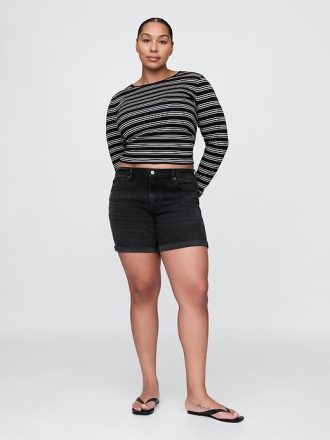 5″ Girlfriend-Jeansshorts mit mittlerer Leibhöhe