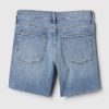 5″ Girlfriend-Jeansshorts mit mittlerer Leibhöhe 5″ Girlfriend-Jeansshorts mit mittlerer Leibhöhe