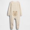 Baby First Favorites Einteiler aus Bio-Baumwolle mit Brannan-Bär Baby First Favorites Einteiler aus Bio-Baumwolle mit Brannan-Bär