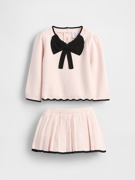 Baby-Skort-Set mit Pullover und Schleife Baby-Skort-Set mit Pullover und Schleife
