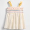 Babykleid mit Stickerei und Schulterschnürung Babykleid mit Stickerei und Schulterschnürung