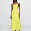 Besticktes Maxikleid aus Leinenmischung Besticktes Maxikleid aus Leinenmischung