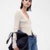 Beuteltasche aus veganem Wildleder