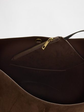 Beuteltasche aus veganem Wildleder Beuteltasche aus veganem Wildleder