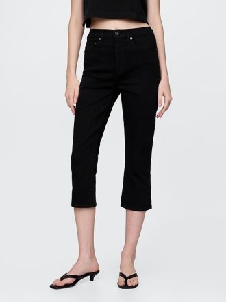 Caprijeans mit hohem Bund und verkürzter Länge