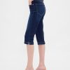 Caprijeans mit hohem Bund und verkürzter Länge