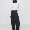 Cargohose mit mittelhohem Bund Cargohose mit mittelhohem Bund