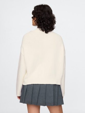 CashSoft – Kurzer Pullover mit hohem V-Ausschnitt