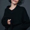 CashSoft – Kurzer Pullover mit hohem V-Ausschnitt CashSoft – Kurzer Pullover mit hohem V-Ausschnitt