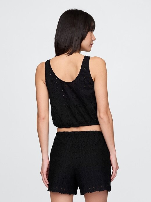 Crop Top mit gerafftem Saum Crop Top mit gerafftem Saum