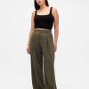Curvy 365 – Hoch sitzende Bundfaltenhose Curvy 365 – Hoch sitzende Bundfaltenhose