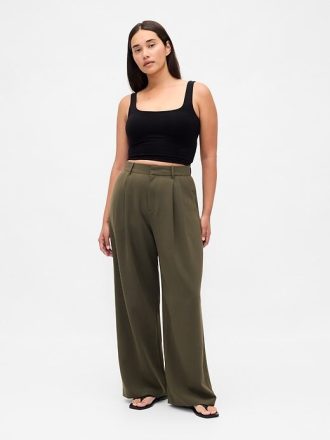 Curvy 365 – Hoch sitzende Bundfaltenhose