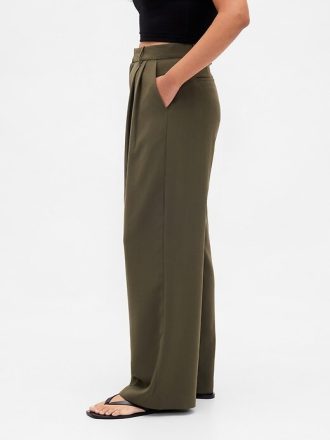 Curvy 365 – Hoch sitzende Bundfaltenhose