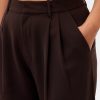 Curvy 365 – Hoch sitzende Bundfaltenhose Curvy 365 – Hoch sitzende Bundfaltenhose