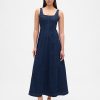 Denim-Maxikleid mit eckigem Ausschnitt