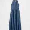 Denim-Maxikleid mit Neckholder und Bindeband hinten Denim-Maxikleid mit Neckholder und Bindeband hinten