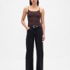 Eng gestrickter Cami-Tanga-Bodysuit Eng gestrickter Cami-Tanga-Bodysuit