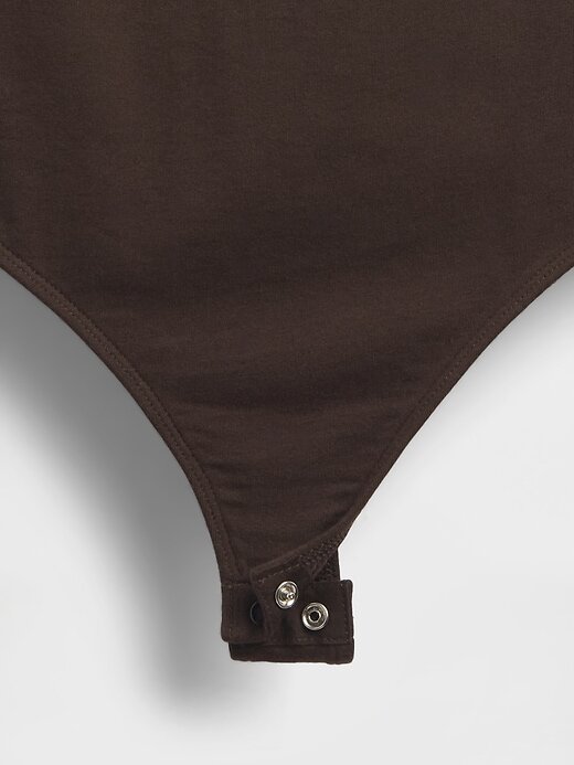 Eng gestrickter Cami-Tanga-Bodysuit Eng gestrickter Cami-Tanga-Bodysuit