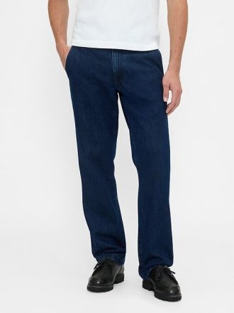 Entspannte Jeans mit gerader Passform Entspannte Jeans mit gerader Passform