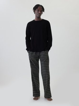 Entspannte Pyjamahose
