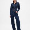 Figurbetontes, kurzes Jeanshemd Figurbetontes, kurzes Jeanshemd