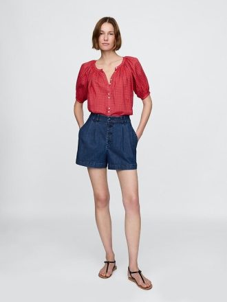 Gap × DÔEN – Hoch sitzende Jeansshorts mit Falten