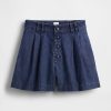Gap × DÔEN – Hoch sitzende Jeansshorts mit Falten Gap × DÔEN – Hoch sitzende Jeansshorts mit Falten