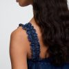 Gap × DÔEN – Mini-Etuikleid mit Ösen Gap × DÔEN – Mini-Etuikleid mit Ösen