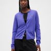 Gap × Disney CashSoft Skull Cardigan aus „The Nightmare Before Christmas“ von Tim Burton
