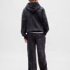 Gap × Disney Tim Burtons „The Nightmare Before Christmas“ – VintageSoft Baggy-Jogginghose für Kinder mit Totenkopfmotiv