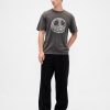 Gap × Disney Tim Burtons Totenkopf-T-Shirt „The Nightmare Before Christmas“ Gap × Disney Tim Burtons Totenkopf-T-Shirt „The Nightmare Before Christmas“