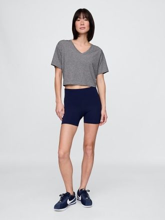 GapFit Breathe – Kurzes T-Shirt mit V-Ausschnitt