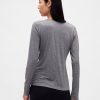GapFit Breathe T-Shirt GapFit Breathe T-Shirt