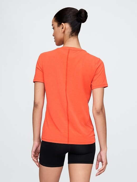 GapFit Breathe T-Shirt GapFit Breathe T-Shirt