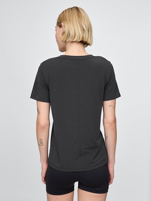 GapFit Breathe T-Shirt GapFit Breathe T-Shirt