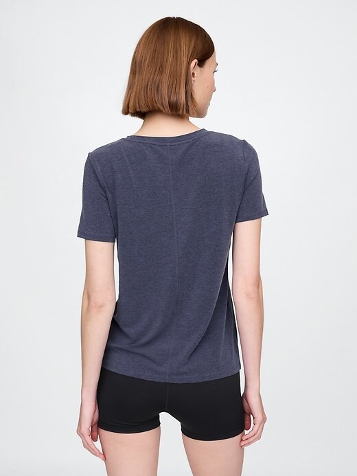 GapFit Breathe T-Shirt GapFit Breathe T-Shirt