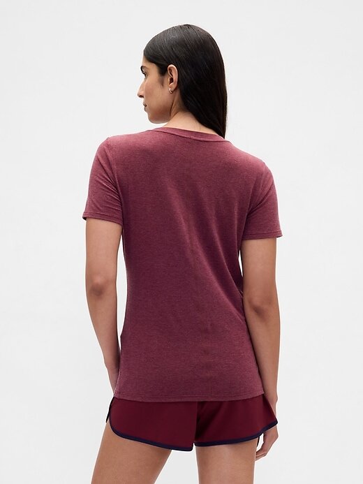 GapFit Breathe T-Shirt GapFit Breathe T-Shirt
