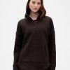 GapFit – Gesteppter Jacquard-Pullover mit halbem Reißverschluss GapFit – Gesteppter Jacquard-Pullover mit halbem Reißverschluss
