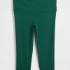 GapFit – Glatte, kurze Leggings mit hohem Bund GapFit – Glatte, kurze Leggings mit hohem Bund