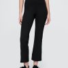 GapFit – Glatte, kurze Schlag-Leggings mit hohem Bund GapFit – Glatte, kurze Schlag-Leggings mit hohem Bund