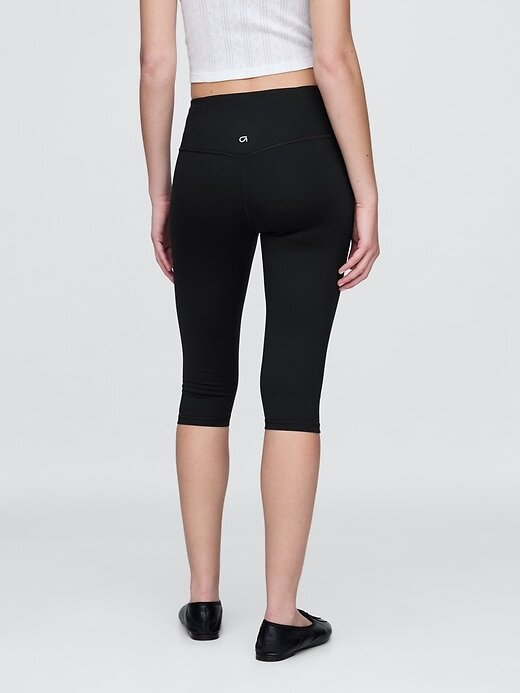 GapFit – Kurze Power-Leggings mit hohem Bund GapFit – Kurze Power-Leggings mit hohem Bund