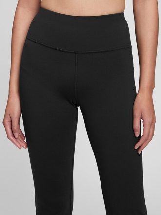 GapFit – Sky – Hoch geschnittene Power-Flare-Leggings
