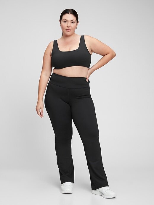 GapFit – Sky – Hoch geschnittene Power-Flare-Leggings GapFit – Sky – Hoch geschnittene Power-Flare-Leggings