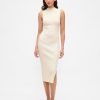 Geripptes Midi-Strickkleid Geripptes Midi-Strickkleid