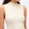 Geripptes Midi-Strickkleid Geripptes Midi-Strickkleid